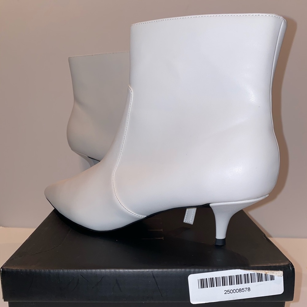 ELOQUII White Kitten Heel Booties
